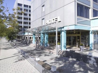 Holiday Inn Munich-Schwabing Exterior photo